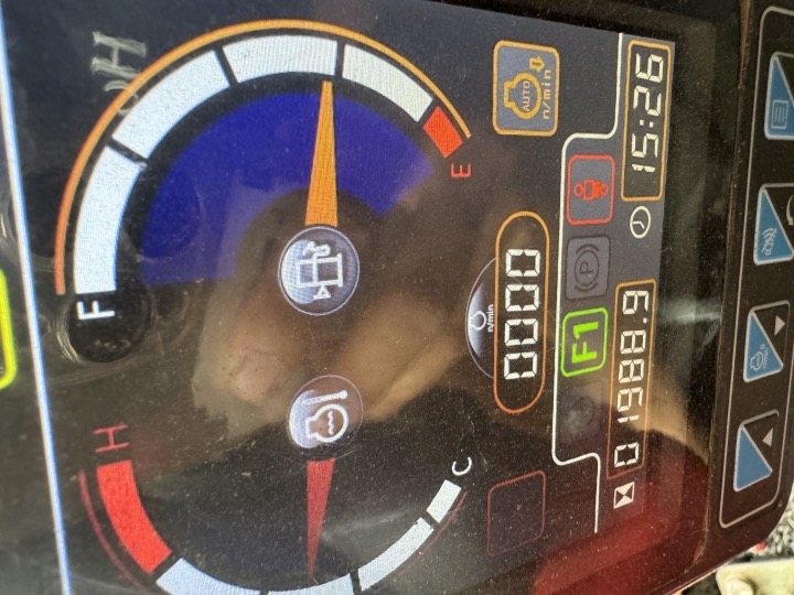 出售轮式加木机